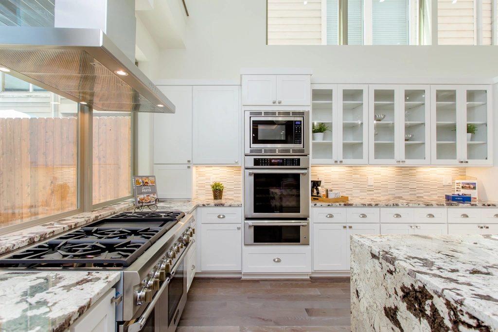 Custom Homes 1225 Welch 6